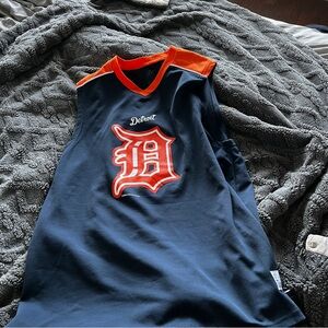Detroit Tigers Men Small Sleeveless Shirt - Navy and Orange